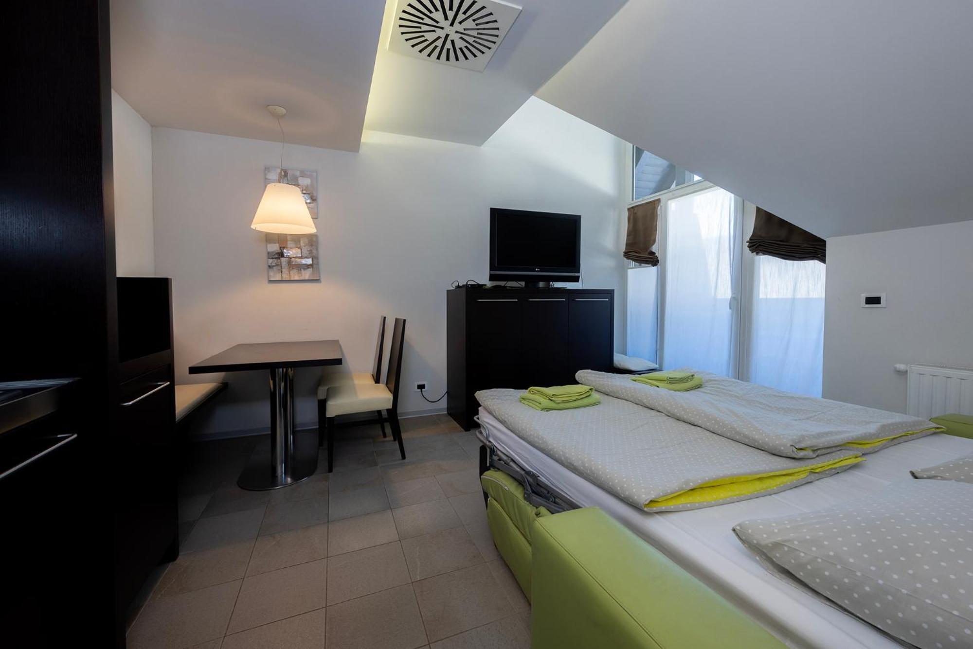 קרנייסקה גורה Apartments Trio מראה חיצוני תמונה